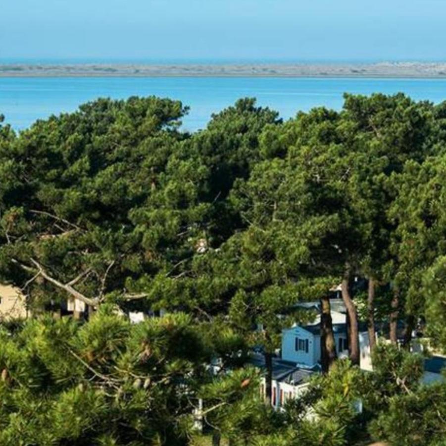 Camping La Palmyre Hotel Les Mathes Exterior photo